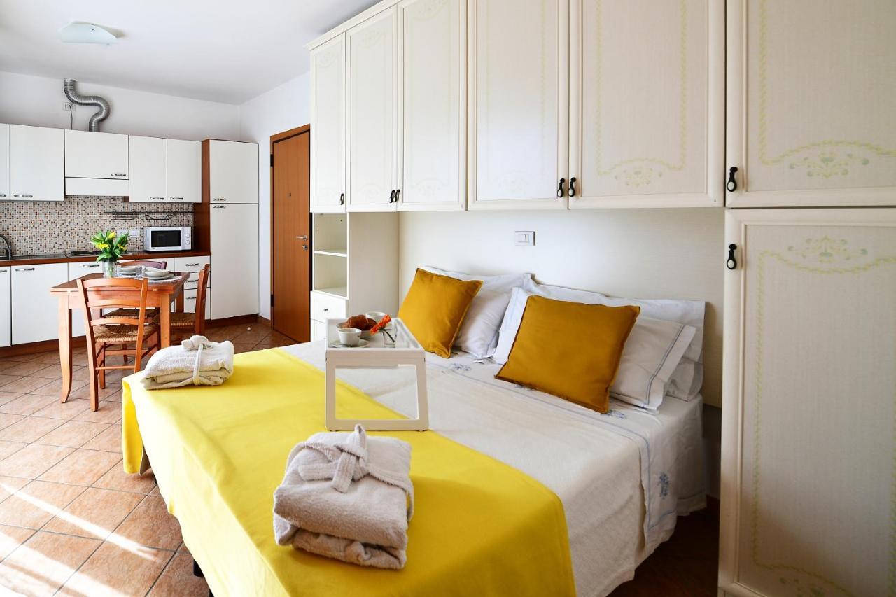 Residence Marlin Риччоне Экстерьер фото